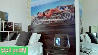 PlayCriss live cam on Cam4
