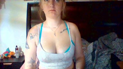 Playboydes3 live cam on Cam4