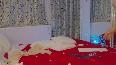 PlayfulSamy live cam on Cam4