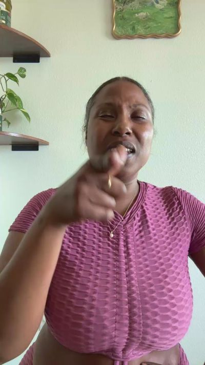 PleasureRebel live cam on Cam4