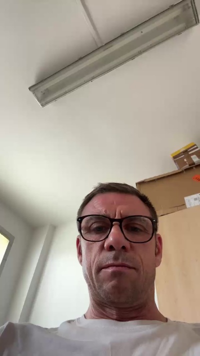 Plm000 live cam on Cam4