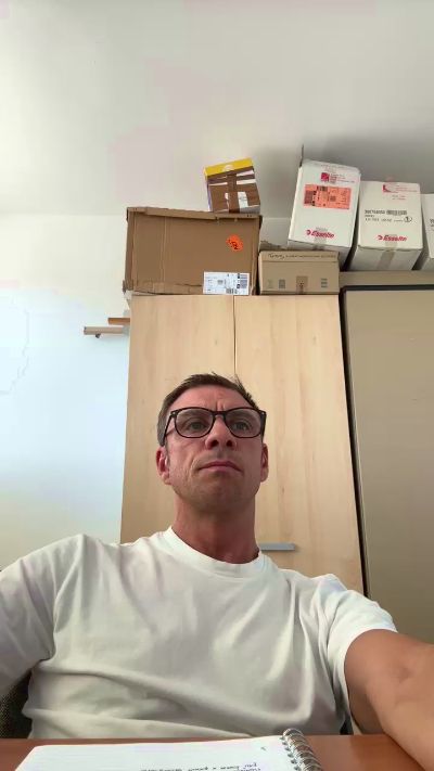 Plm000 live cam on Cam4