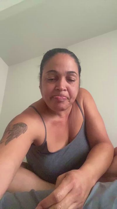 Plush Live Cam on Cam4