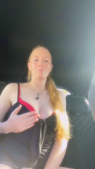 Plushpie live cam on Cam4