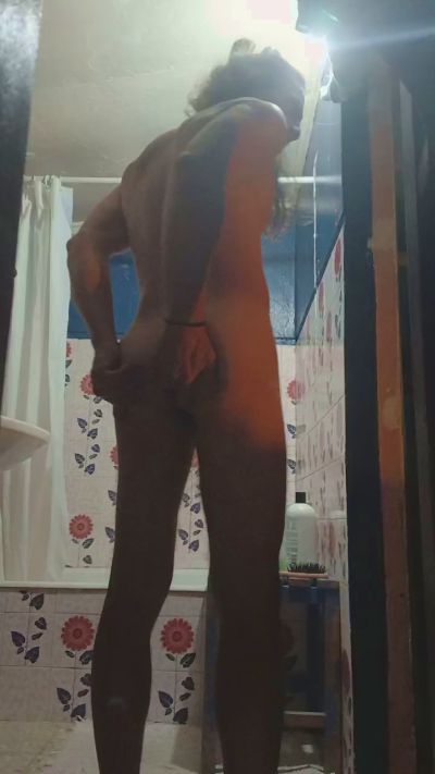 Poeti live cam on Cam4
