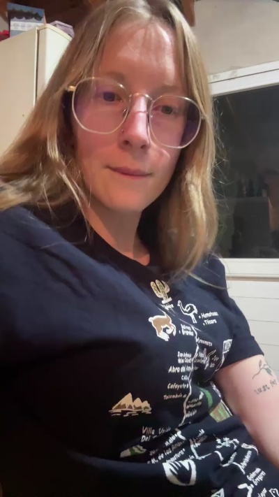 Polaca2025 live cam on Cam4