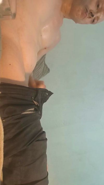 Pole4PapasParty live cam on Cam4