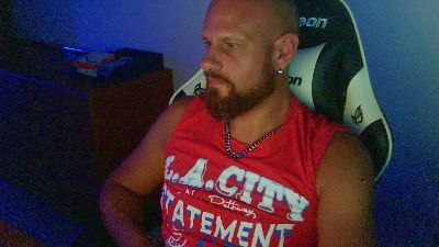 Police82 live cam on Cam4