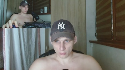PoliglotJoe live cam on Cam4