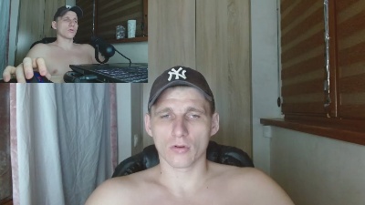 PoliglotJoe live cam on Cam4