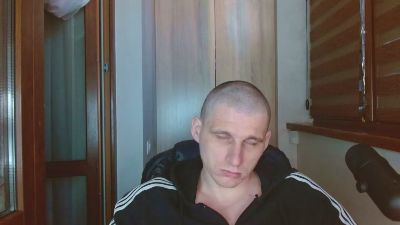 PoliglotJoe live cam on Cam4