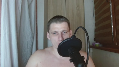 PoliglotJoe live cam on Cam4