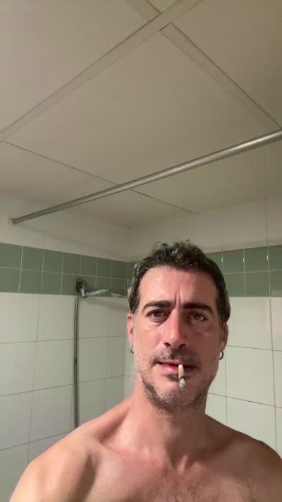 Pollon29_cm live cam on Cam4