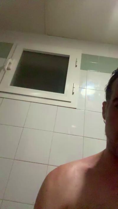Pollon29_cm live cam on Cam4