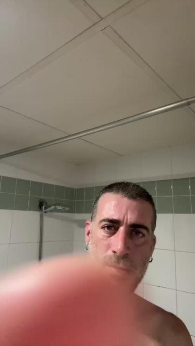 Pollon29_cm live cam on Cam4