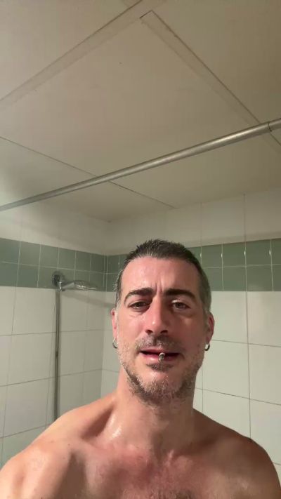 Pollon29_cm live cam on Cam4
