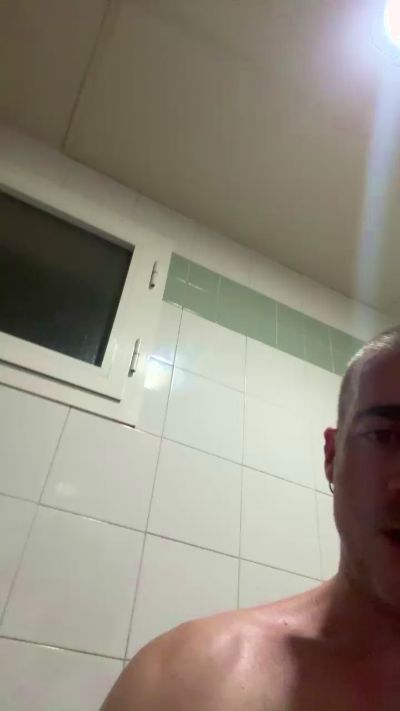 Pollon29_cm live cam on Cam4