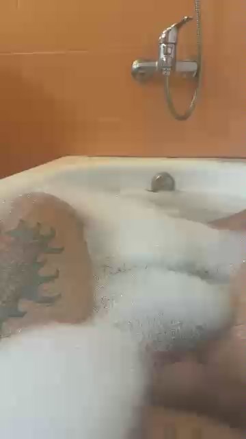 Pollontalavera live cam on Cam4