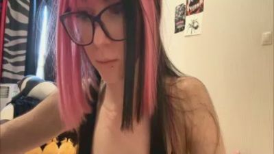 PollyGlomb live cam on Cam4