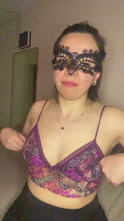 Poly_hot live cam on Cam4