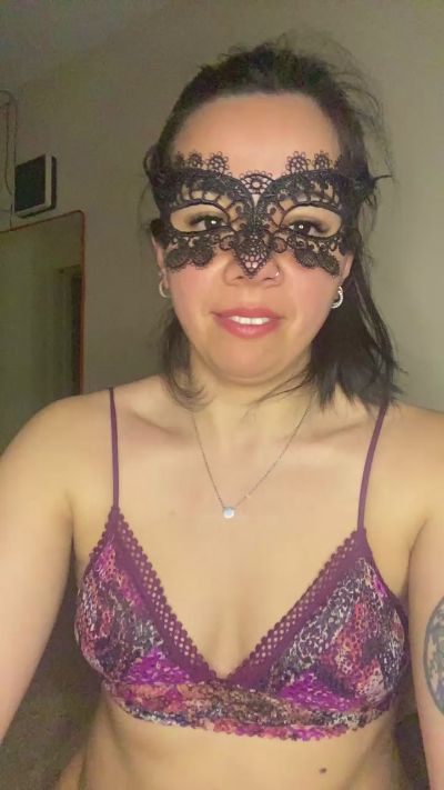 Poly_hot live cam on Cam4