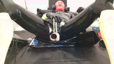 Poppers_Pig live cam on Cam4