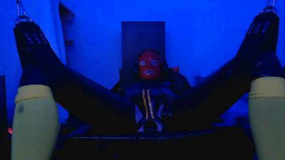 Poppers_Pig live cam on Cam4