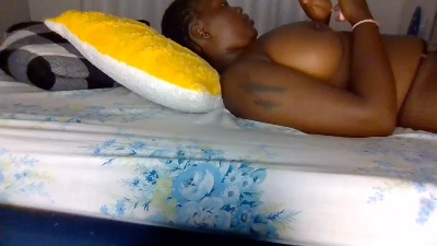 Poppy_5 live cam on Cam4