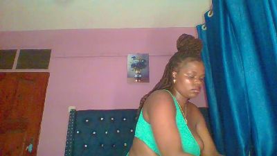 Poppy_5 live cam on Cam4