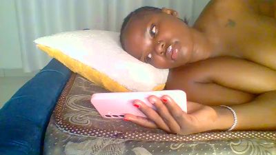 Poppy_5 live cam on Cam4