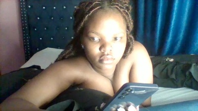 Poppy_5 live cam on Cam4