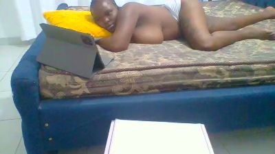 Poppy_5 live cam on Cam4
