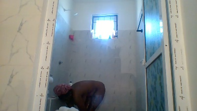 Poppy_5 live cam on Cam4