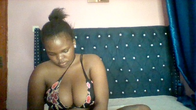 Poppy_5 live cam on Cam4