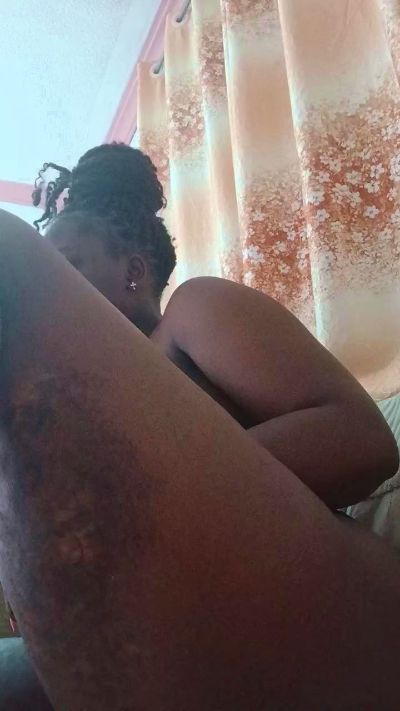 Poppy_5 live cam on Cam4