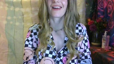 Poppyrosexx live cam on Cam4