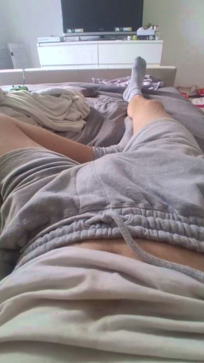 Pornoknaller97 live cam on Cam4