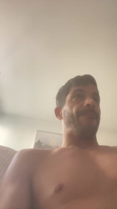 Pourquoipas8341 live cam on Cam4
