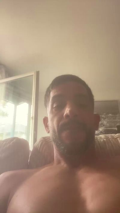 Pourquoipas8341 live cam on Cam4