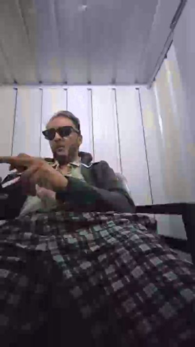 Pourreel live cam on Cam4