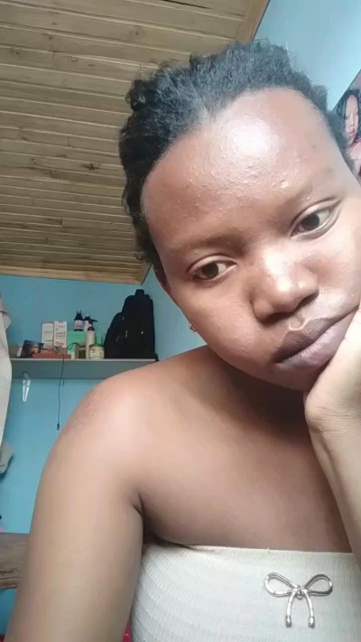 Preshly5 live cam on Cam4