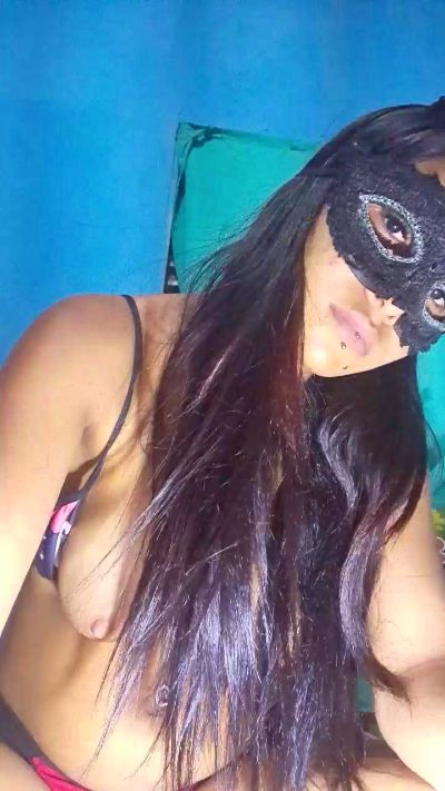 Preta_hara live cam on Cam4