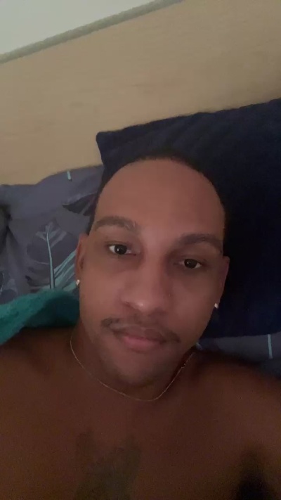 Profile and Statistics for Pretinh00rj on Cam4