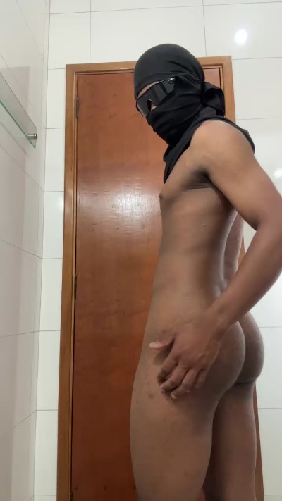 Pretinhohot01 live cam on Cam4