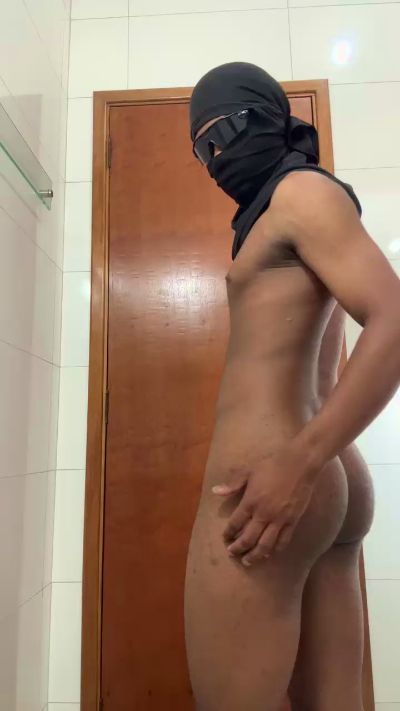 Pretinhohot01 live cam on Cam4