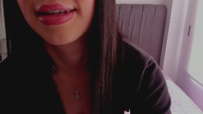 PrettyNicoole live cam on Cam4