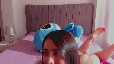 PrettyNicoole live cam on Cam4