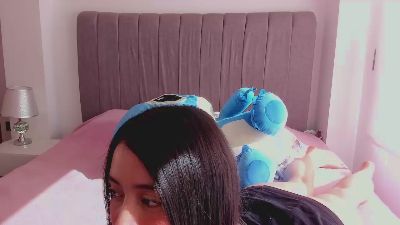 PrettyNicoole live cam on Cam4