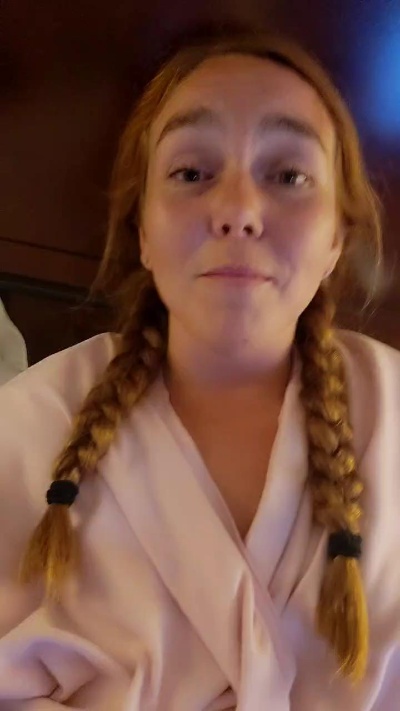 PrettyRed webcam