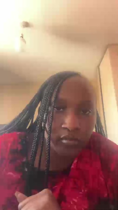 Pretty_Sesi live cam on Cam4